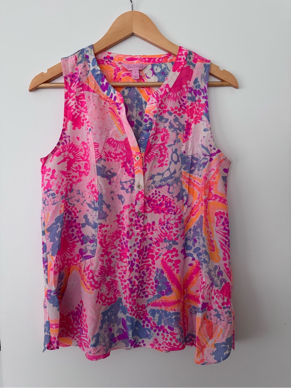 Lilly Pulitzer 100% Silk Floral Sleeveless V-Neck Tank